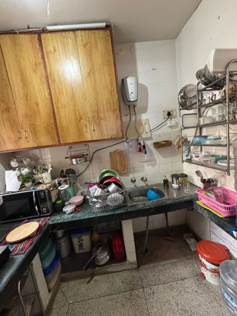 Kitchen, sector 30 1.5 Bedroom 1000 Sq.Ft. Villa In Sector 30 Noida 10578053
