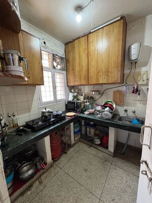 Kitchen in 1.5 BHK Villa at Sector 30 – for Rent