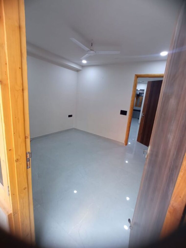 Room, green-wood-city 3 Bedroom 2250 Sq.Ft. Builder Floor In Sector 45 Gurgaon 10578022