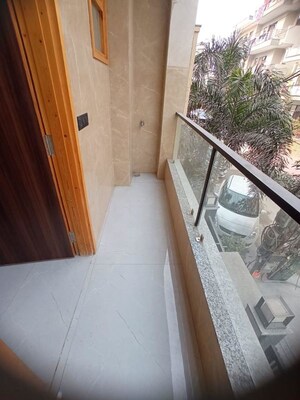Balcony in 3 BHK Builder Floor at Green Wood City, Sector 45 – for Rent