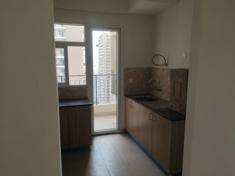 Room, amrapali-crystal-homes 3 Bedroom 1700 Sq.Ft. Apartment In Sector 76 Noida 10578059