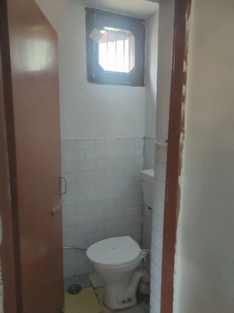 Bathroom, panchkula urban estate 1 Bedroom 451 Sq.Ft. Apartment In Panchkula Urban Estate Panchkula 10578076