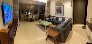  Office Space For Sale in Gitanjali Apartmnet, Colaba