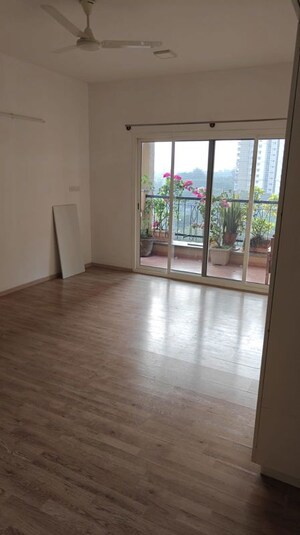 Room in 3.5 BHK Apartment at Sobha City Paradiso, Nagareshwara – for Rent