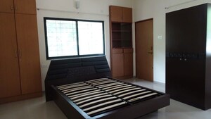 Bedroom in 3.5 BHK Independent House at Pimple Saudagar – for Rent