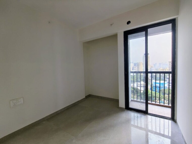 Room, dhamji-shamji-mahavir-spring-tulip-phase-1 3.5 Bedroom 1500 Sq.Ft. Apartment In Pokhran Road No Two Thane 10578151