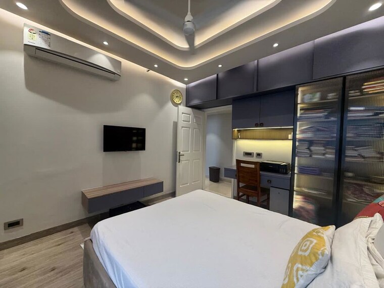Team Area, unitech-fresco 3.5 Bedroom 1900 Sq.Ft. Apartment In Sector 50 Gurgaon 10578148