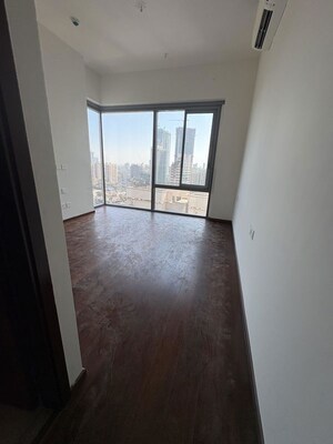 Room in 2 BHK Apartment at Piramal Mahalaxmi, Mahalaxmi – for Sale
