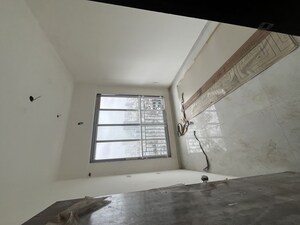 Room in 2 BHK Apartment at DGS Sheetal Ekta, Malad East – for Rent