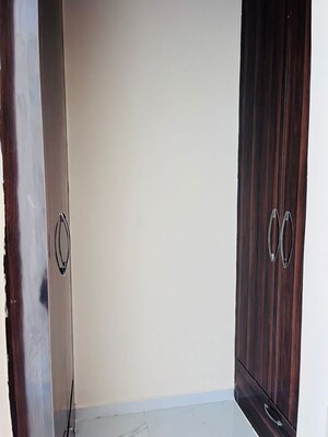Room in 3 BHK Apartment at Vip Road – for Sale