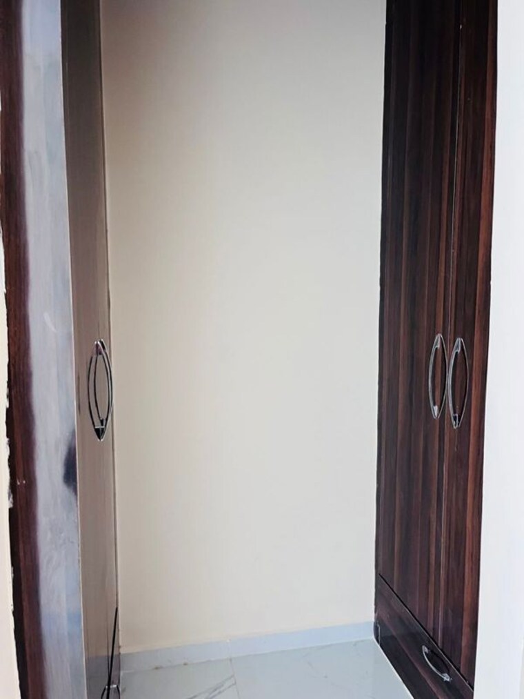 Room, vip road 3 Bedroom 1735 Sq.Ft. Apartment In Vip Road Zirakpur 10578152