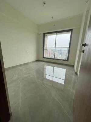 Room in 2 BHK Apartment at Hubtown Seasons, Chembur – for Rent