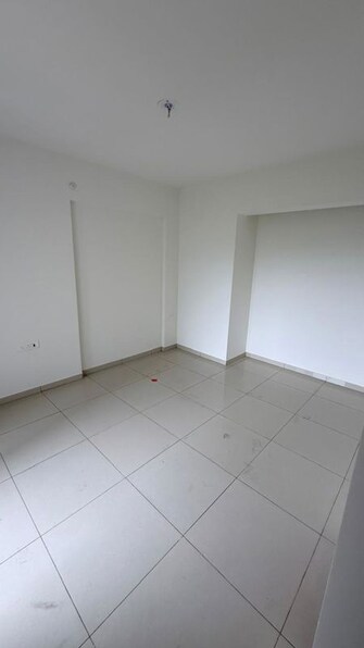 1 BHK + Extra Room 340 Sq.Ft. Apartment in Metropolis Bayside