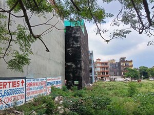  Plot – Exterior View View at Sector 19 Yamuna Expressway - for Sale