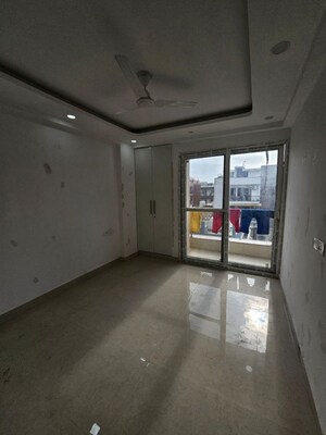 Room in 2 BHK Apartment at Rajpur Khurd Extension – for Sale