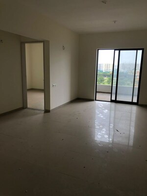Room in 2 BHK Apartment at Vascon Citron Phase 2, Wagholi – for Sale