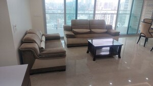 Living Room in 4 BHK Apartment at Krishna Nagar – for Rent