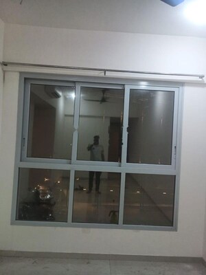 Kitchen in 1.5 BHK Apartment at Sheth Zuri, Laxmi Nagar – for Rent