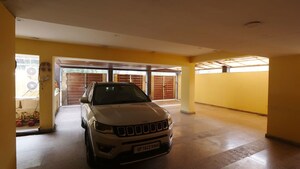 Parking in 4 BHK Villa at Sector 36 – for Sale