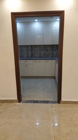 Room in 3 BHK Builder Floor at New Friends Colony – for Sale