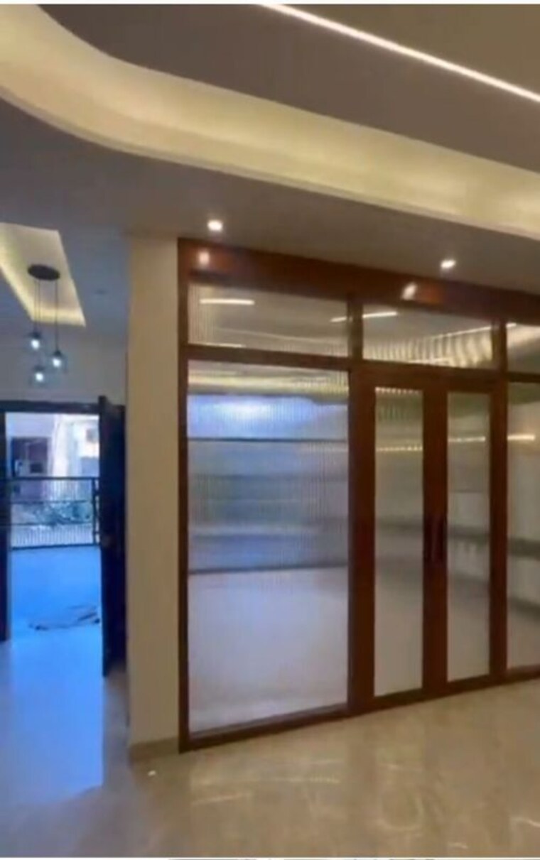 Room, sector 123 4 Bedroom 200 Sq.Yd. Independent House In Sector 123 Mohali 10578354