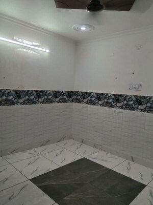 1 BHK Builder Floor For Rent in Kishan Ganj