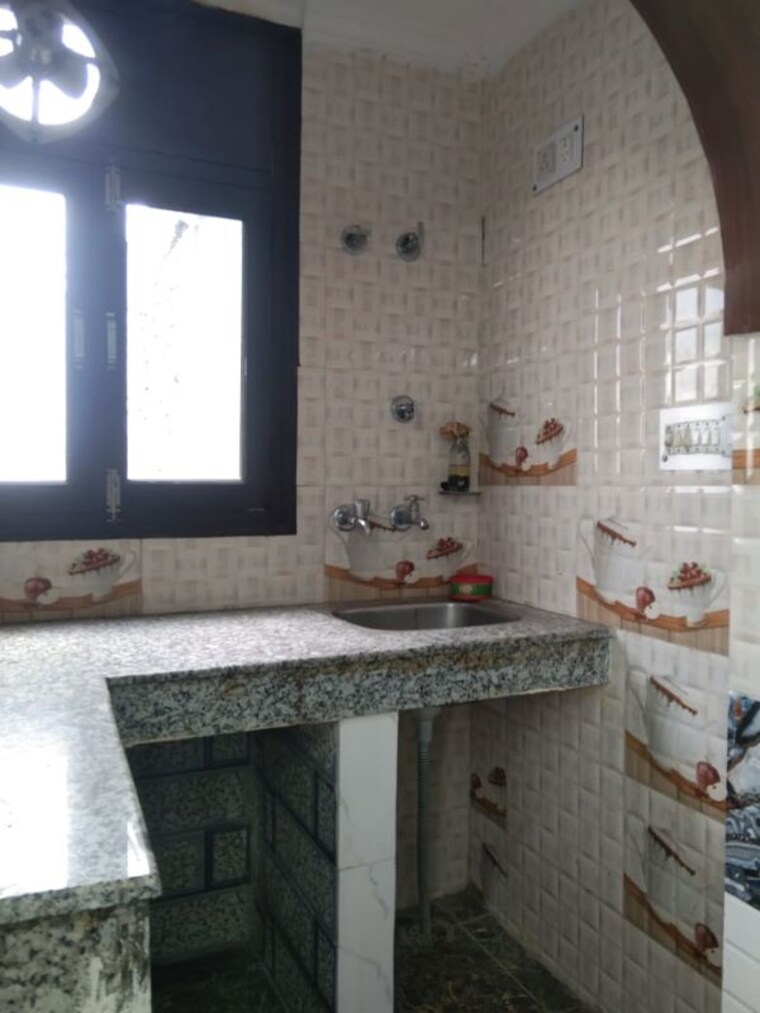 Kitchen, kishan ganj 1 Bedroom 400 Sq.Ft. Builder Floor In Kishan Ganj Delhi 10578309