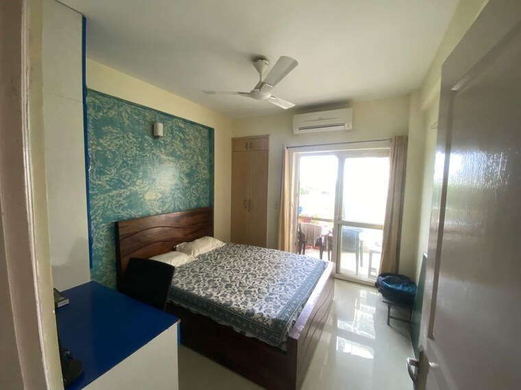Bedroom, bptp-the-resort 3.5 Bedroom 2130 Sq.Ft. Apartment In Sector 75 Faridabad 10578407