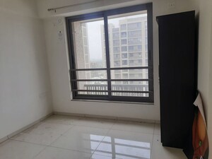 Room in 3 BHK Apartment at Goyal Riviera Springs, Shela – for Sale