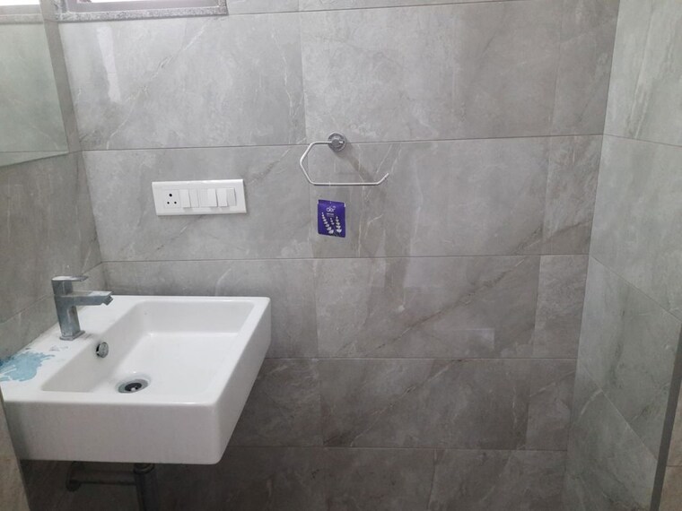Bathroom, goyal-riviera-springs 3 Bedroom 2598 Sq.Ft. Apartment In Shela Ahmedabad 10578431