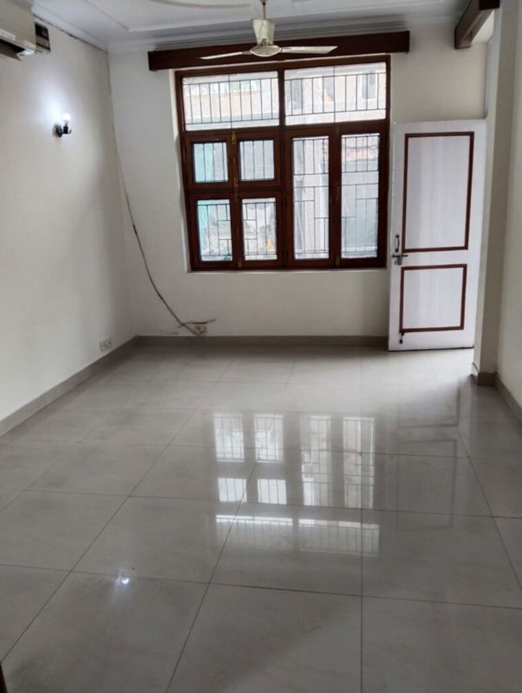 Room, ip extension 2 Bedroom 1050 Sq.Ft. Apartment In Ip Extension Delhi 10578463