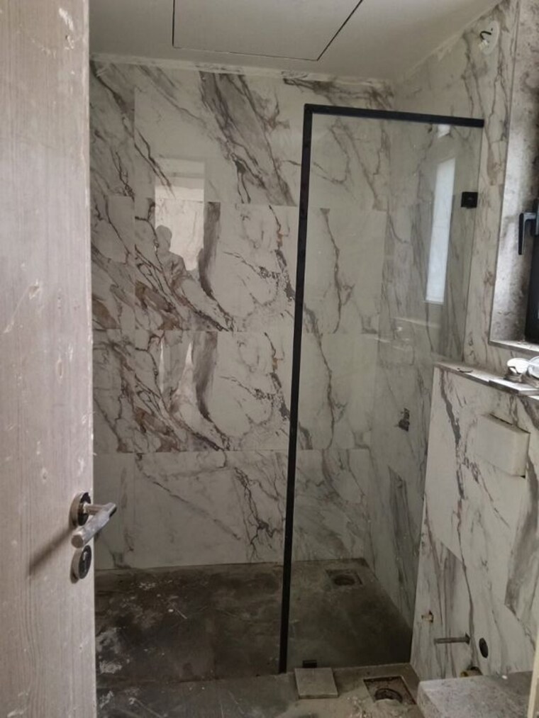 Bathroom, santacruz west 2 Bedroom 700 Sq.Ft. Apartment In Santacruz West Mumbai 10578458