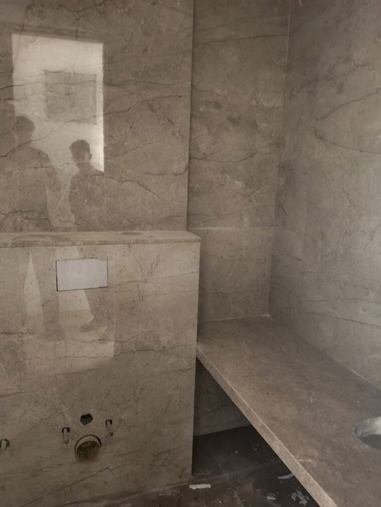 Bathroom, santacruz west 2 Bedroom 700 Sq.Ft. Apartment In Santacruz West Mumbai 10578458