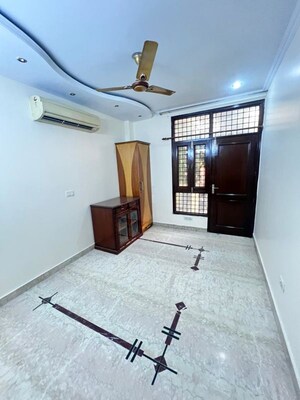 Bedroom in 3 BHK Builder Floor at Naraina – for Rent