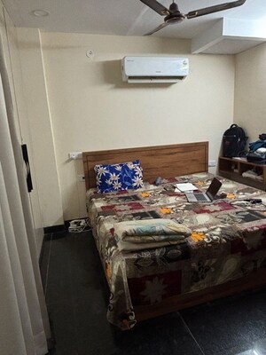 Bedroom in 1 RK Builder Floor at Spazedge, Sector 47 – for Rent