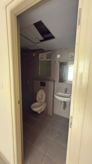 Bathroom in 3 BHK Apartment at Mantri Webcity, Hennur Road – for Rent