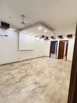 3 BHK Builder Floor For Rent in Naraina