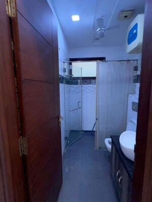 Bathroom in 3 BHK Builder Floor at Naraina – for Rent