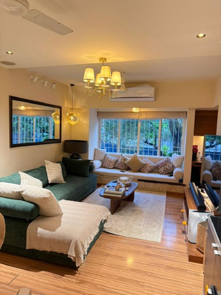 Living Room, bandra west 2 Bedroom 700 Sq.Ft. Apartment In Bandra West Mumbai 10578513