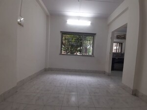Room in 1 BHK Apartment at Sunrise CHS Malad East, Malad East – for Rent