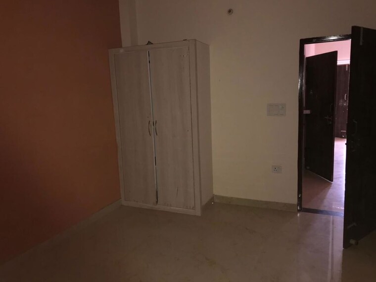 Room, sector 14 2 Bedroom 1566 Sq.Ft. Independent House In Sector 14 Gurgaon 10578545