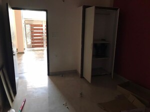 Room in 2 BHK Independent House at Sector 14 – for Rent