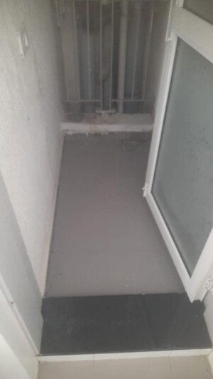 Building Lobby in 3 BHK Apartment at Sheth Zuri, Laxmi Nagar – for Rent