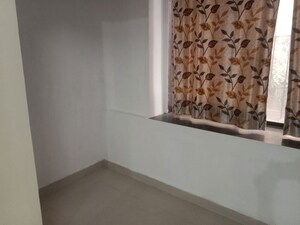 Room in 2 BHK Apartment at Bandra West – for Rent
