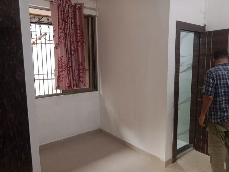Room, bandra west 2 Bedroom 700 Sq.Ft. Apartment In Bandra West Mumbai 10578550