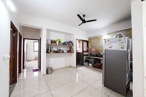 Parking in 3 BHK Apartment at Chandkheda – for Sale