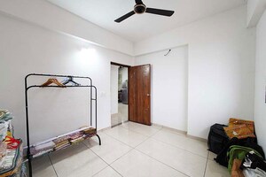 Room in 3 BHK Apartment at Chandkheda – for Sale