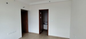 Room in 3 BHK Apartment at Mantri Lithos, Thanisandra – for Rent