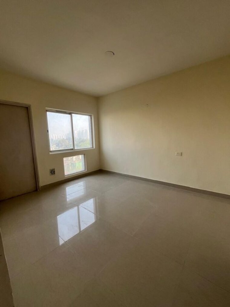 Room, sare-crescent-parc-green-parc 4 Bedroom 1950 Sq.Ft. Apartment In Sector 92 Gurgaon 10578566
