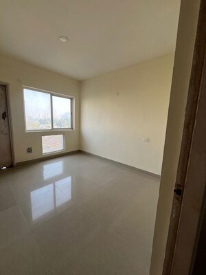 Room in 4 BHK Apartment at SARE Crescent Parc Green Parc, Sector 92 – for Sale